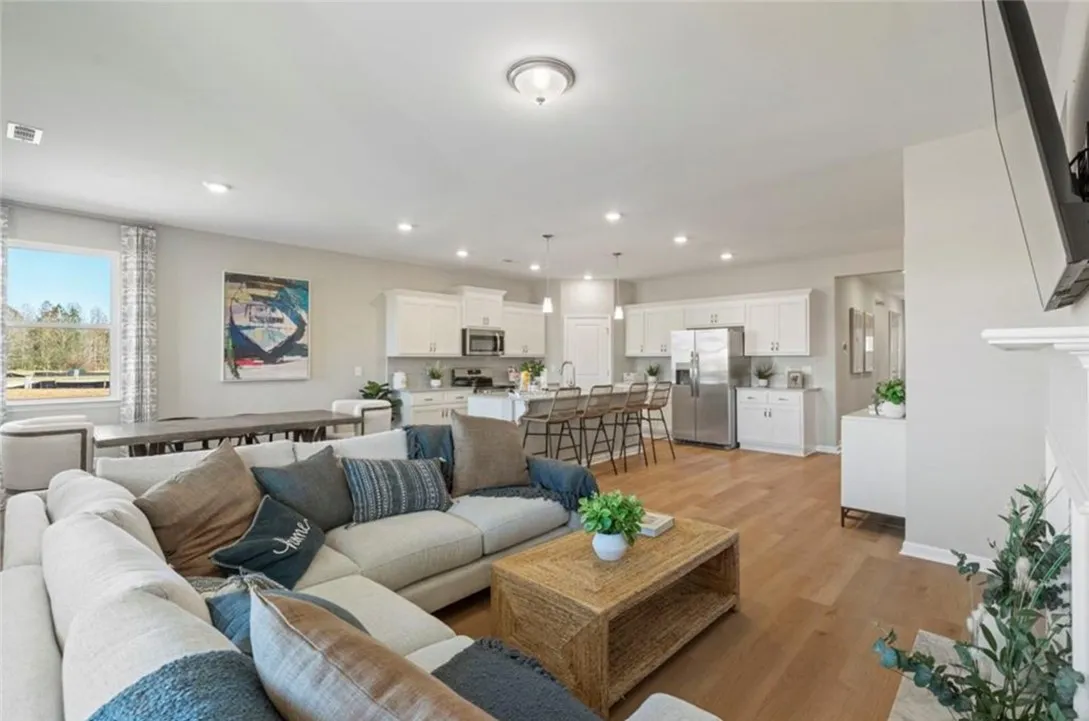 FOR REPRESENTATIVE PURPOSES ONLY - MODEL HOME PHOTOGRAPHY