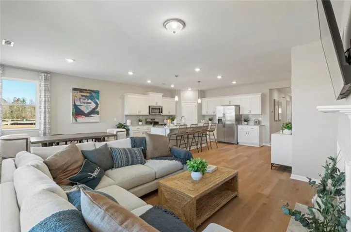 FOR REPRESENTATIVE PURPOSES ONLY - MODEL HOME PHOTOGRAPHY
