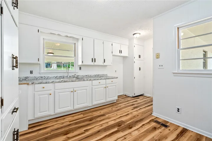 44 Carol Street, Alexander City, Alabama 35010