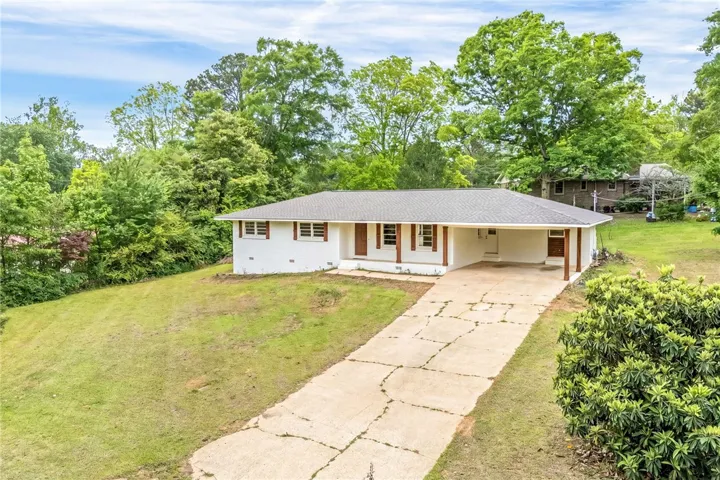 44 Carol Street, Alexander City, Alabama 35010