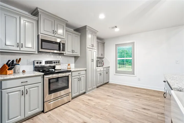 285 Lee Road 852 N/a, Opelika, Alabama 36804