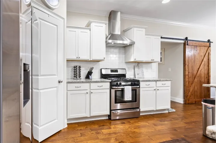 2039 Mohican Drive, Auburn, Alabama 36879
