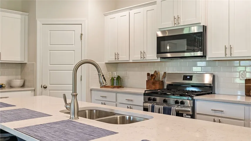 2268 Forrest Cove, Auburn, Alabama 36830