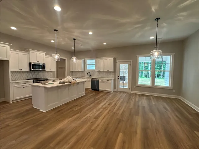 12248 Lee Road 72 N/a, Camp Hill, Alabama 36850