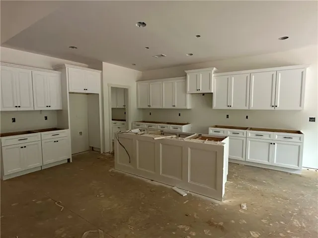 12402 Lee Road 72 N/a, Camp Hill, Alabama 36850