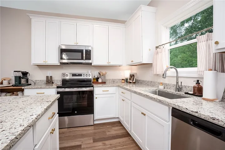 This thoughtfully designed kitchen offers a stylish and highly functional culinary space.