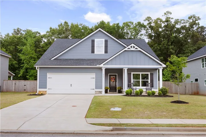 Welcome to 930 Catherine Drive!