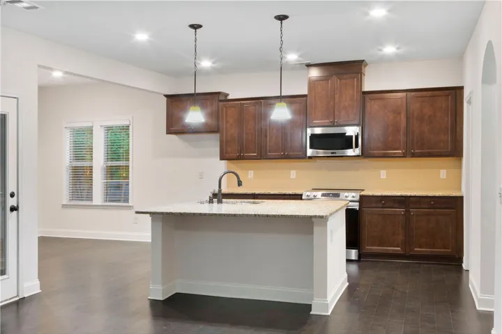 3303 Heatherbrook Drive, Opelika, Alabama 36801