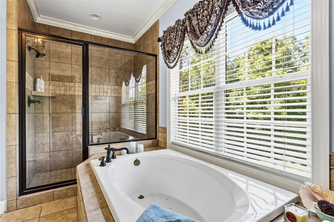 And if you don't feel like using the air bubble tub, there's a large shower, perfect for unwinding after a long day.