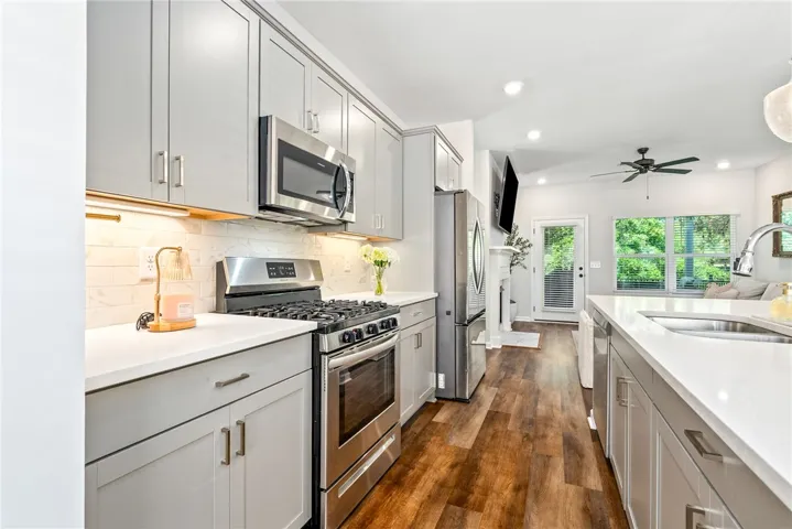 569 Waterpoint Way, Opelika, Alabama 36801