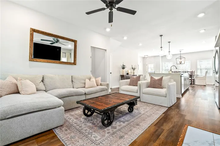 569 Waterpoint Way, Opelika, Alabama 36801