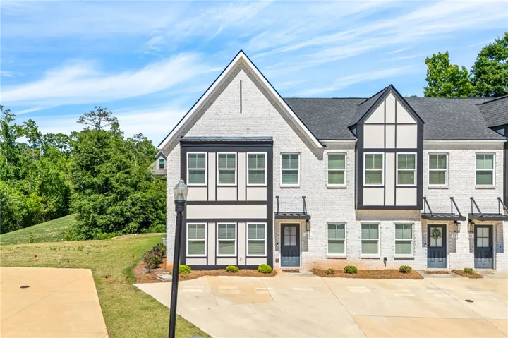 569 Waterpoint Way, Opelika, Alabama 36801