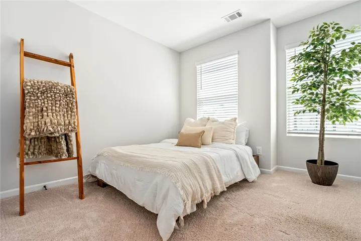 569 Waterpoint Way, Opelika, Alabama 36801