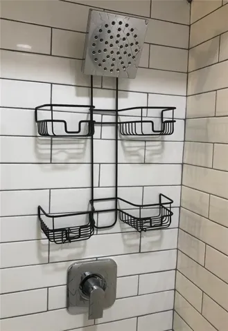 This modern shower features clean lines and practical design, perfect for daily refreshment.