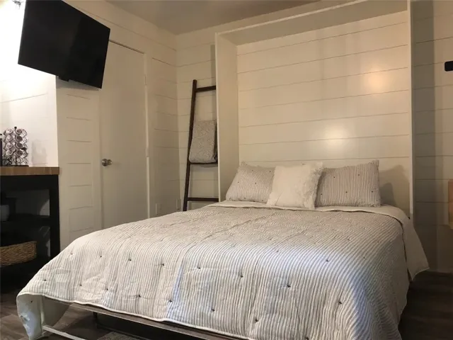 Murphy Bed