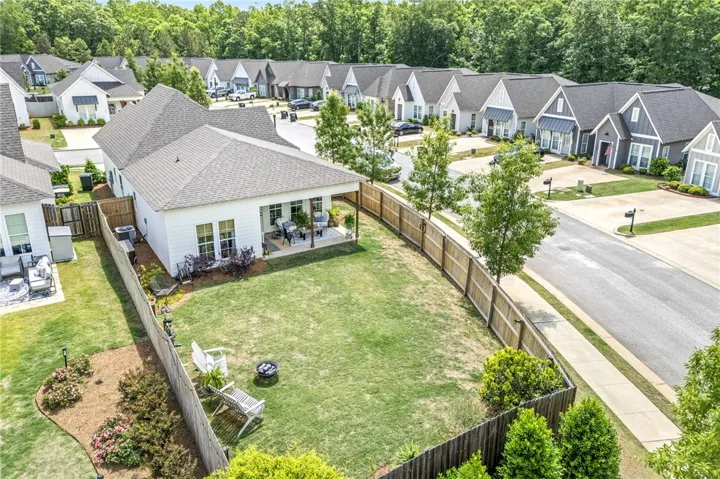 1236 Fox Tail Lane, Opelika, Alabama 36801
