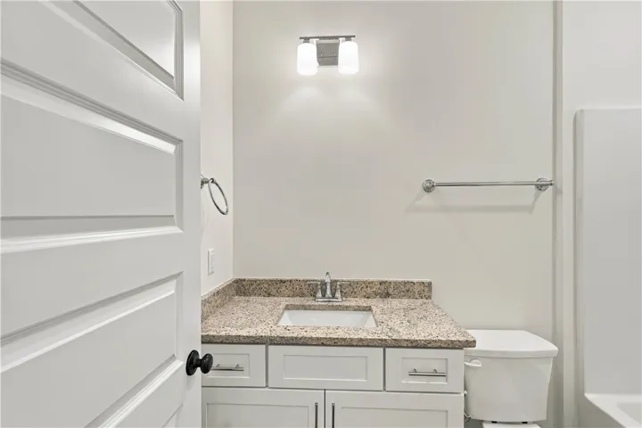 1041 Hunters Way, Opelika, Alabama 36801