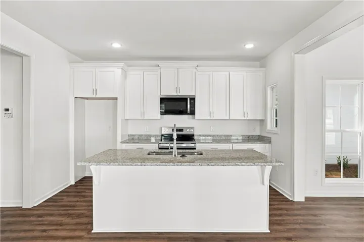 1041 Hunters Way, Opelika, Alabama 36801