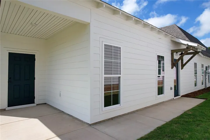 1041 Hunters Way, Opelika, Alabama 36801