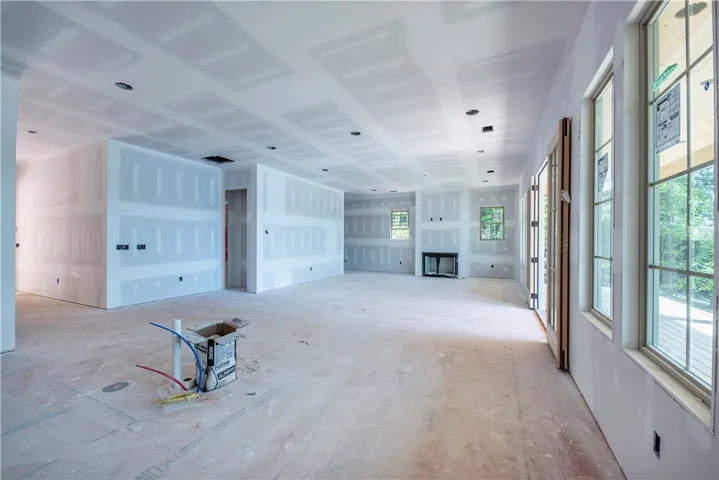 This expansive interior offers a blank canvas for customization and design, awaiting its final touches.