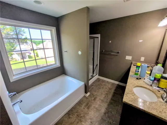 2906 Ashley Lane, Opelika, Alabama 36081