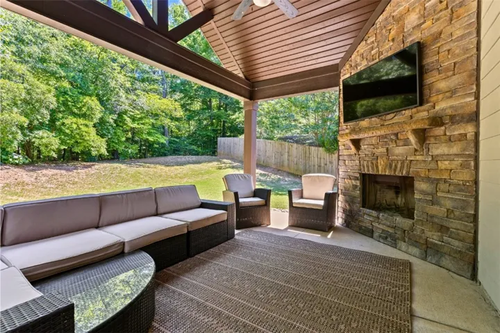 416 Lightness Drive, Auburn, Alabama 36832