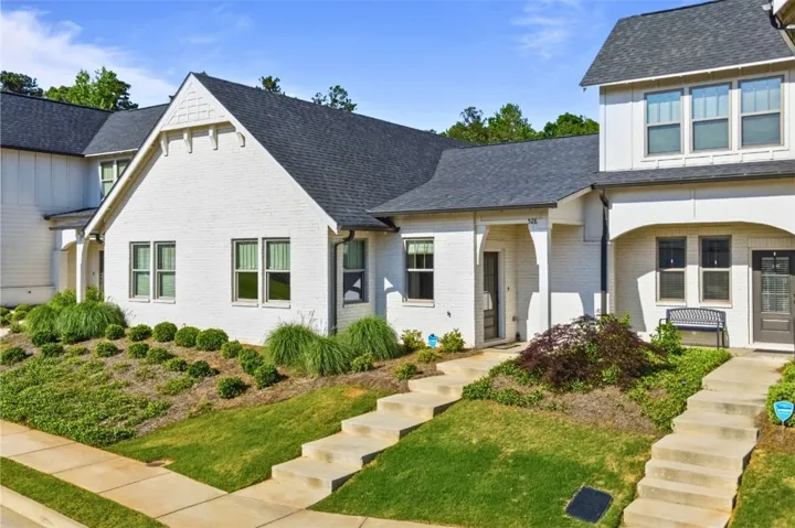 528 Grey Oak Circle, Auburn, Alabama 36830