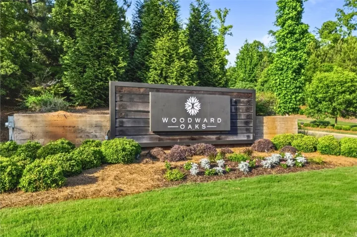 528 Grey Oak Circle, Auburn, Alabama 36830