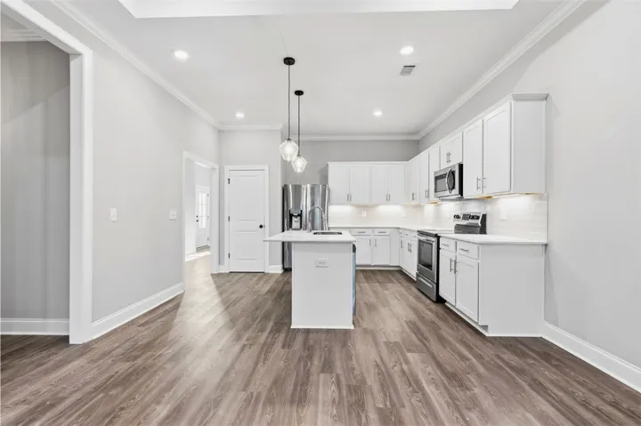 528 Grey Oak Circle, Auburn, Alabama 36830