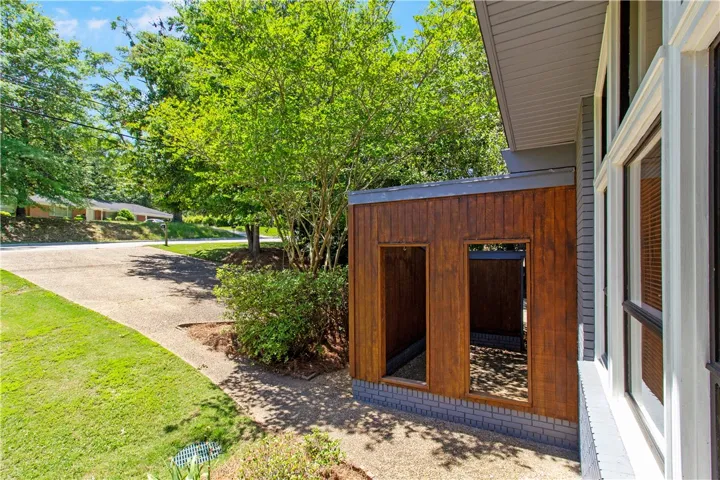 567 Moores Mill Road, Auburn, Alabama 36830