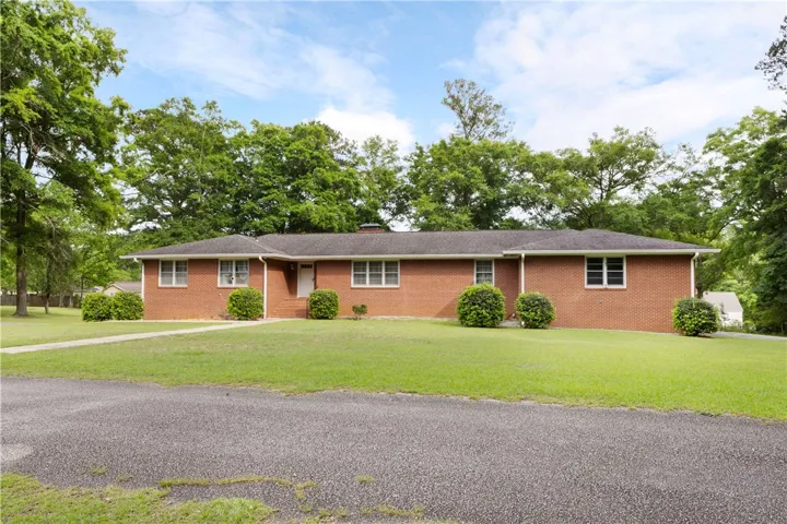117 S 20th Street, Lanett, Alabama 36863