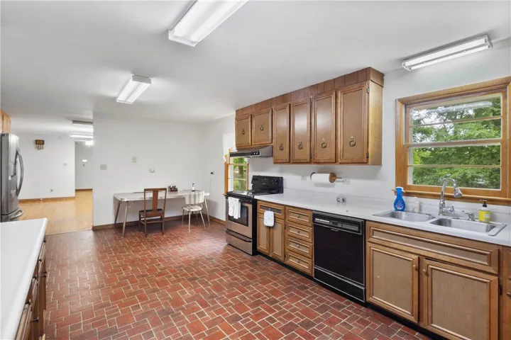 117 S 20th Street, Lanett, Alabama 36863