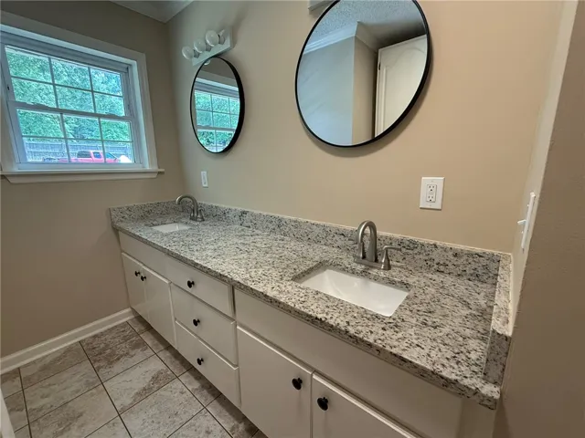 5221 Lee Road 391 N/a, Auburn, Alabama 36804
