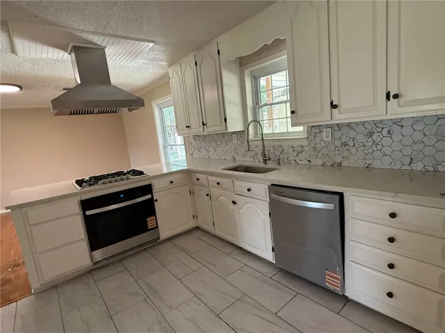 5221 Lee Road 391 N/a, Auburn, Alabama 36804