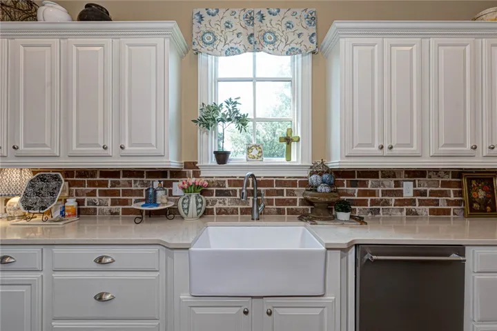 2902 Stonybrook Road, Opelika, Alabama 36801