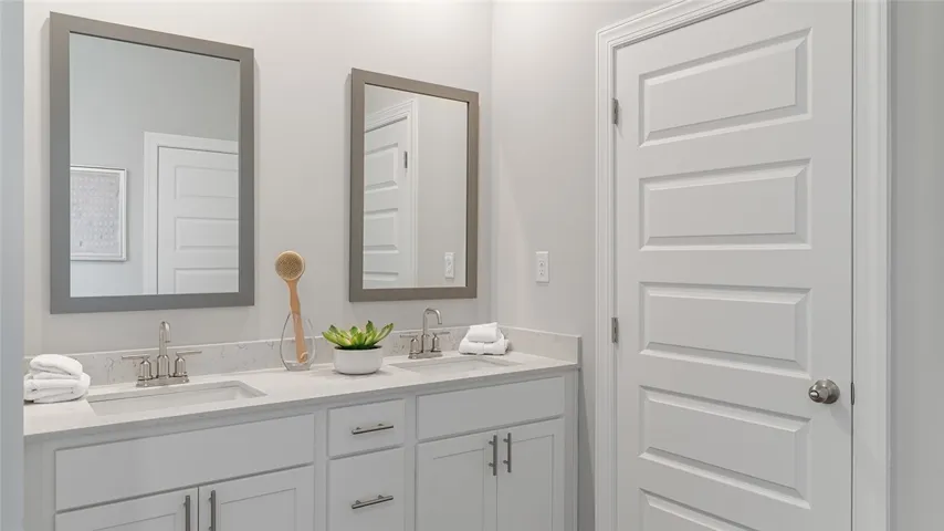 2141 Bluebird Drive, Auburn, Alabama 36879
