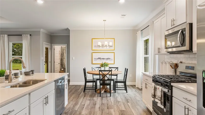 2141 Bluebird Drive, Auburn, Alabama 36879