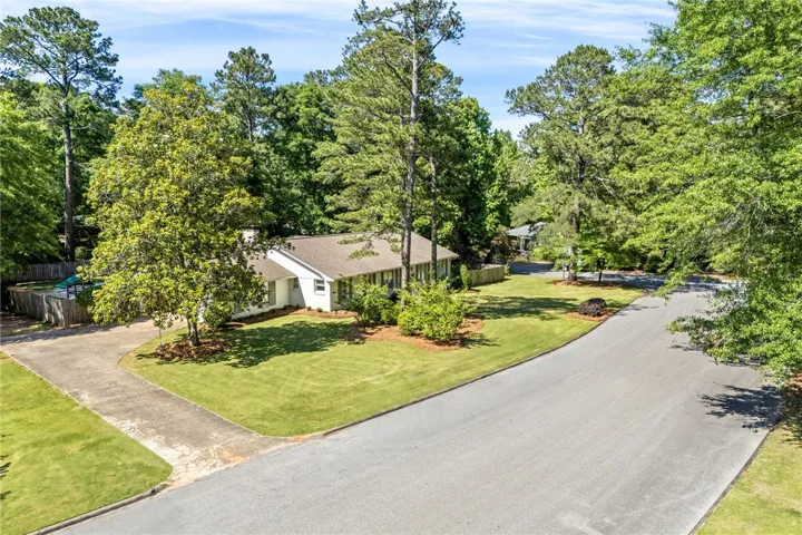 1700 Arrowhead Avenue, Opelika, Alabama 36801