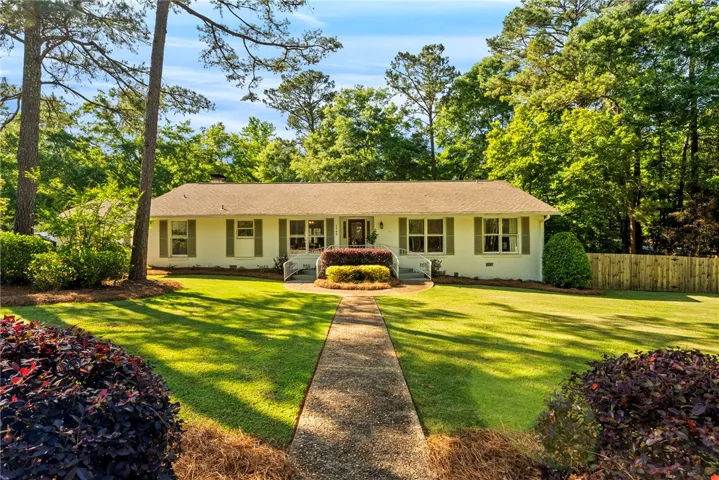 1700 Arrowhead Avenue, Opelika, Alabama 36801