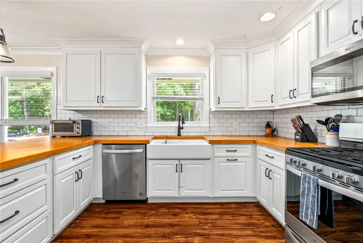 1700 Arrowhead Avenue, Opelika, Alabama 36801