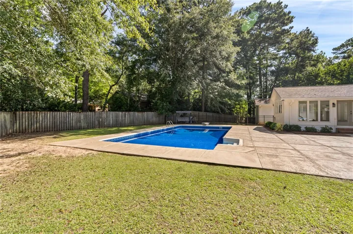 1700 Arrowhead Avenue, Opelika, Alabama 36801