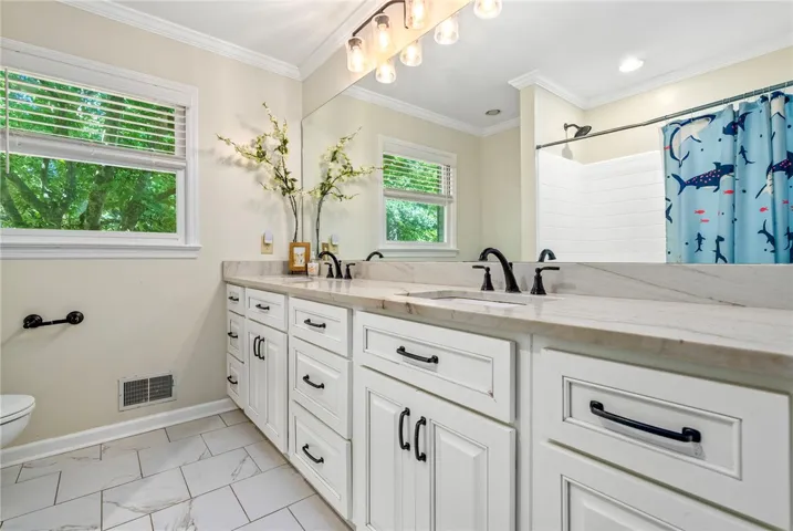 1700 Arrowhead Avenue, Opelika, Alabama 36801