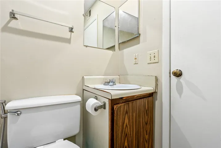 557 W Glenn Avenue B-203, Auburn, Alabama 36830