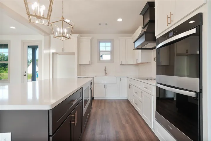 Fireclay Sink & Wood Hood above Range