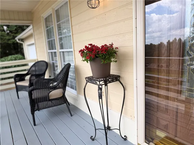 216 Laurel Wood Drive, Smiths Station, Alabama 36877