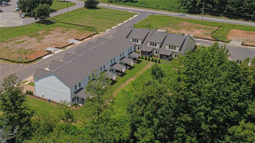 1621 Parker Creek Trail, Auburn, Alabama 36832