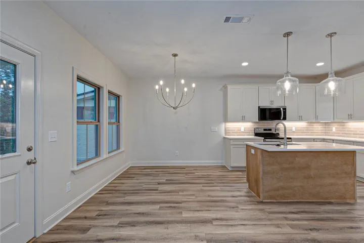 1621 Parker Creek Trail, Auburn, Alabama 36832