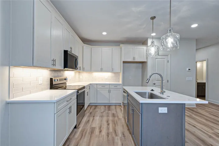 1625 Parker Creek Trail, Auburn, Alabama 36832