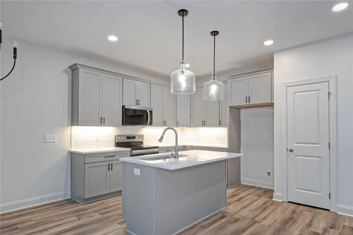 1627 Parker Creek Trail, Auburn, Alabama 36832