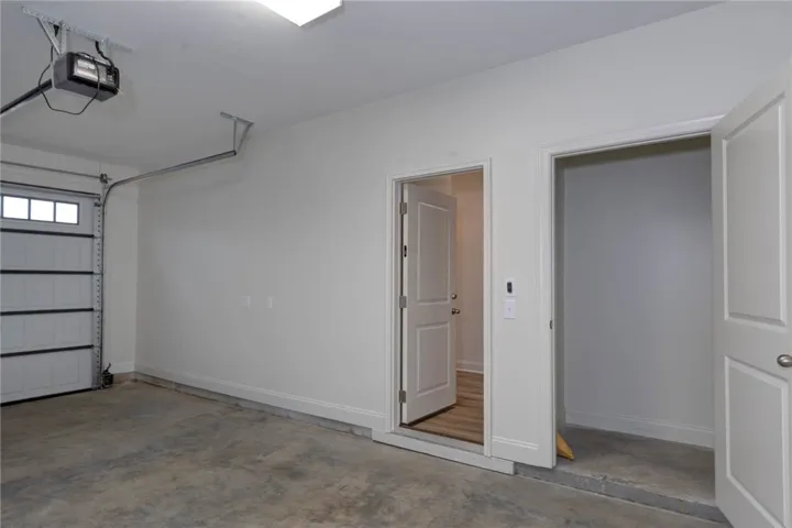 1627 Parker Creek Trail, Auburn, Alabama 36832